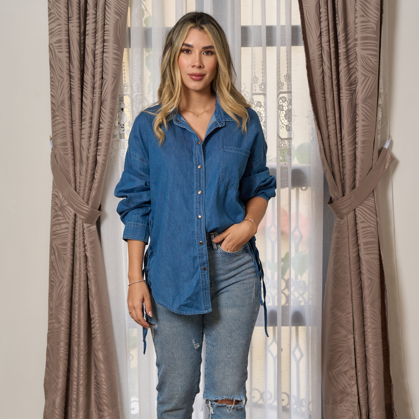 CAMISA DALLAS. TONO AZUL