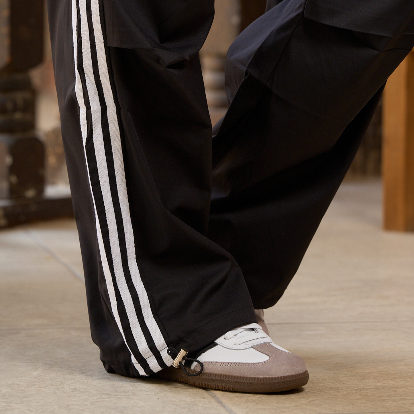 PANTALÓN TOKIO. TONO NEGRO