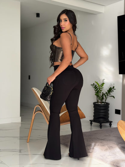 PANTALÓN TORONTO. TONO NEGRO