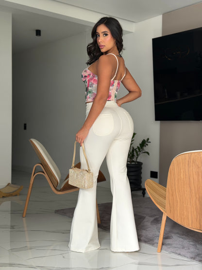 PANTALÓN TORONTO. TONO MARFIL